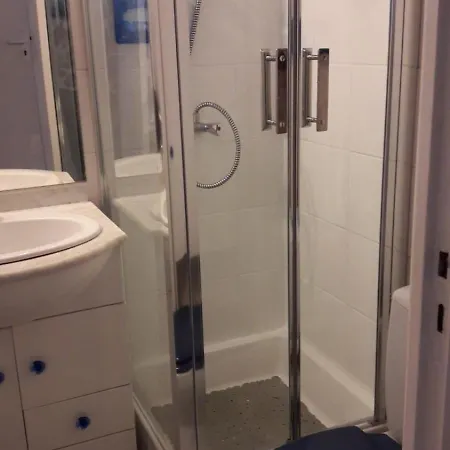 Le Bleuet - Emplacement Ideal - Face A La Apartment Fleury (Aude)